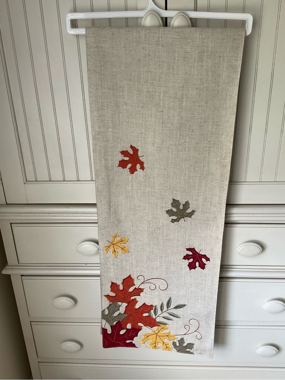 Beautiful Falling Autumn Leaves Table Runner 🍃 🍁